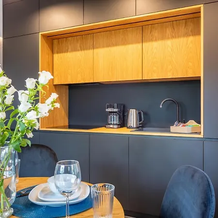 Park B14-z Dostepem Do Basenu, Sauny, Jacuzzi, Silowni Apartman