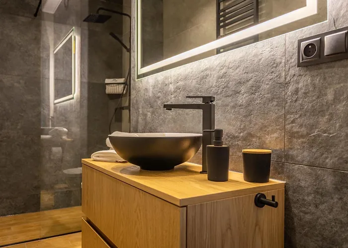 Park B14-z Dostepem Do Basenu, Sauny, Jacuzzi, Silowni